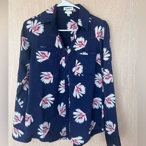 Express slim portifono button up blouse